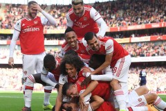 英超首秀惊艳！多纳鲁马单手神扑锁胜局，成为全场焦点